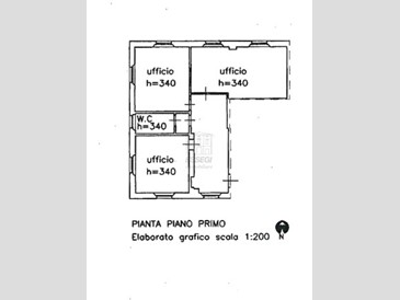 Ufficio in Affitto a Lucca, 1'400€, 115 m²