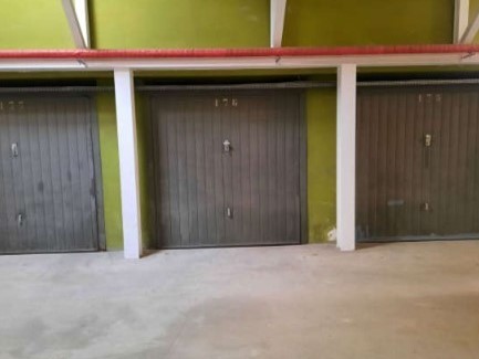 Box in Vendita a Garessio, 1'519€, 30 m², con Box