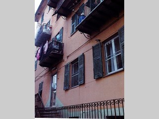 Capannone in Vendita a Genova, 9'243€, 65 m²