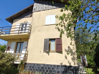 Casa Indipendente in Vendita a Tiglieto, 200'000€, 220 m², con Box