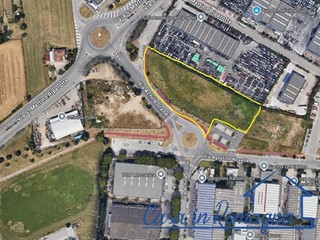 Terreno industriale in Vendita a Rimini, 2500 m²