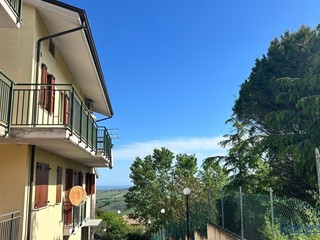 Quadrilocale in Vendita a Montescudo Monte Colombo, 170'000€, 115 m², con Box