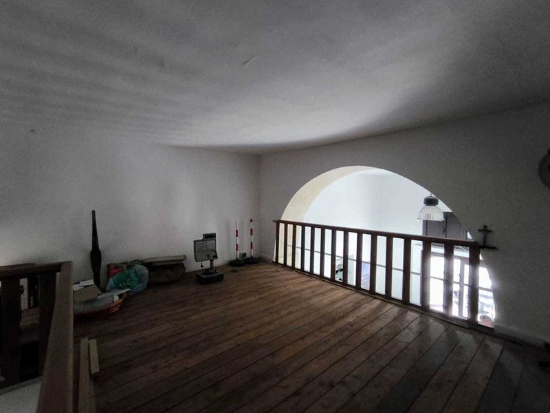 Bilocale in Vendita a Siracusa, zona Ortigia-Umberto, 88'000&euro;, 60 m²