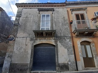 Casa Indipendente in Vendita a Palazzolo Acreide, 25'000€, 45 m²