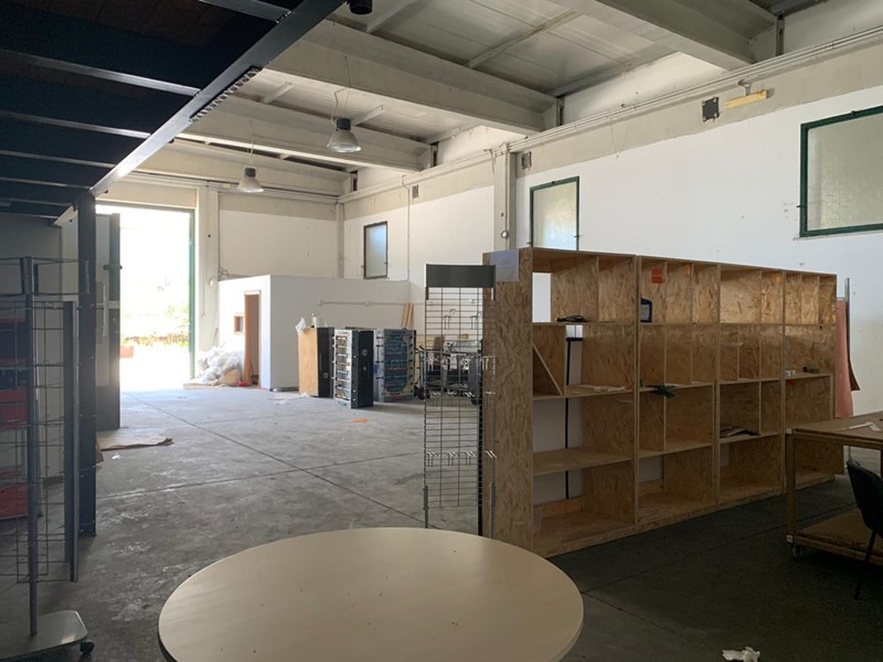 Capannone in Vendita a Siracusa, zona Belvedere-Tremilia-CittÃ  Giardino, 400'000€, 500 m²