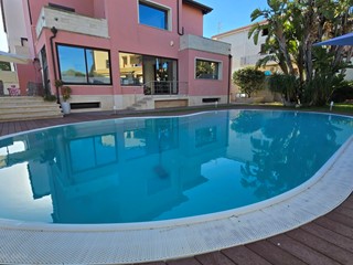 Villa in Vendita a Siracusa, zona Villaggio Miano-Epipoli, 698'000&euro;, 400 m²