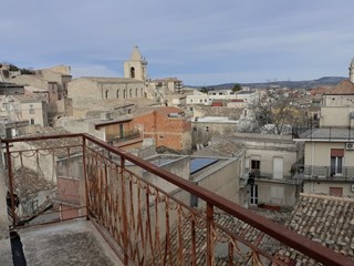 Casa Indipendente in Vendita a Palazzolo Acreide, 40'000€, 110 m²