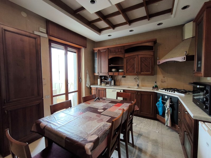 Quadrilocale in Vendita a Siracusa, zona Panagia-Piazza delle Province, 88'000&euro;, 110 m²