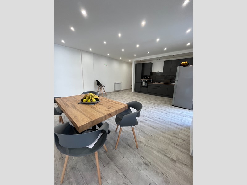 Appartamento in Vendita a Siracusa, zona Adda-Gelone, 289'000&euro;, 210 m²