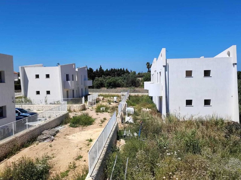 Villa in Vendita a Siracusa, zona Isola, 350'000&euro;, 136 m²
