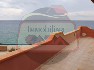 Villa in Vendita a Avola, zona Gallina, 450'000€, 190 m²