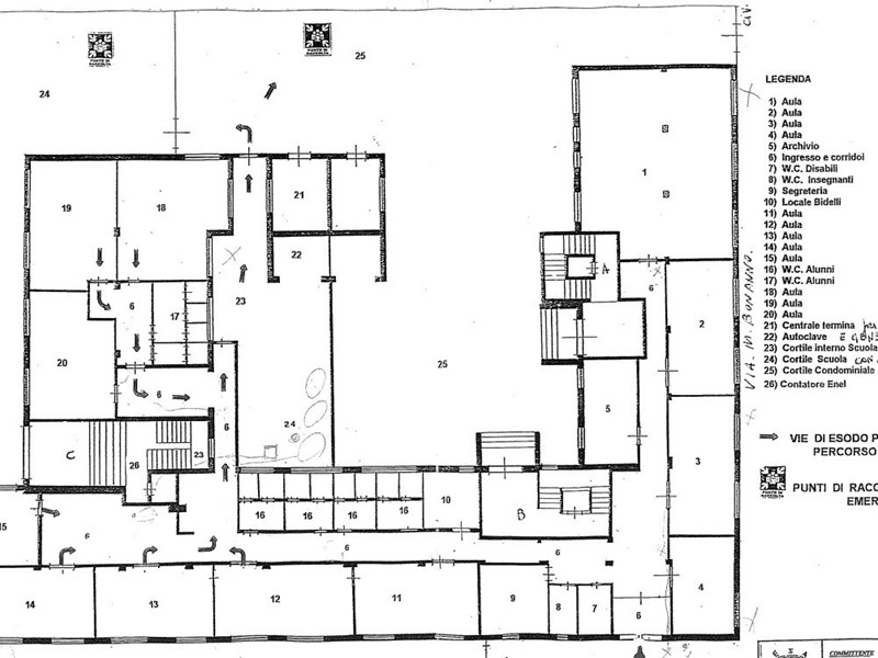 Immobile commerciale in Vendita a Siracusa, zona Zecchino-Bosco Minniti, 600'000&euro;, 875 m²