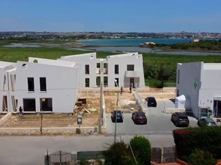 Villa in Vendita a Siracusa, zona Isola, 350'000&euro;, 136 m²