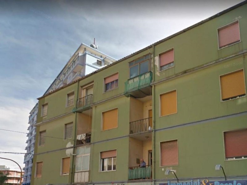 Quadrilocale in Vendita a Siracusa, zona Zecchino-Bosco Minniti, 65'000&euro;, 100 m²