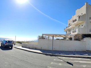 Bilocale in Vendita a Giardini Naxos, 288'000€, 80 m², arredato, con Box