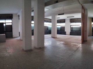 Immobile commerciale in Vendita a Siracusa, 500'000&euro;, 489 m²