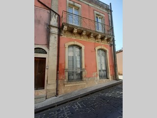 Casa Indipendente in Vendita a Palazzolo Acreide, 95'000€, 80 m²