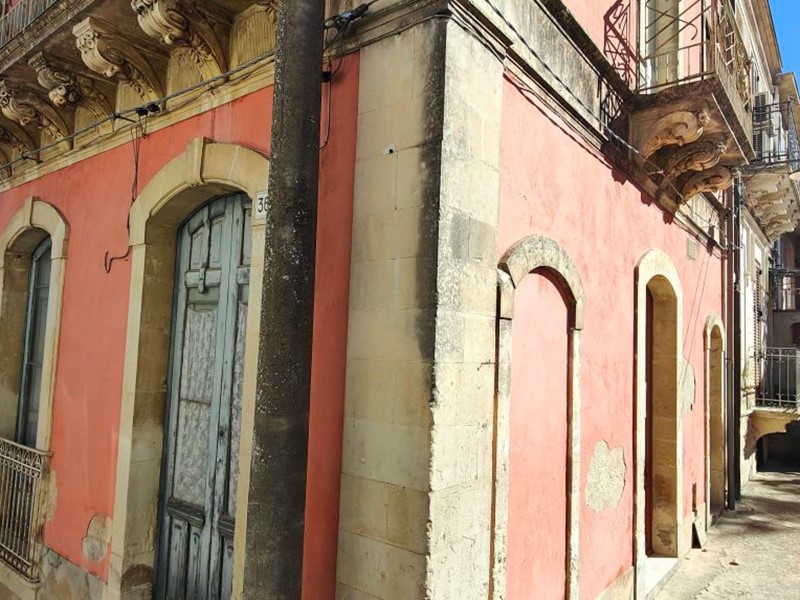 Casa Indipendente in Vendita a Palazzolo Acreide, 95'000€, 80 m²