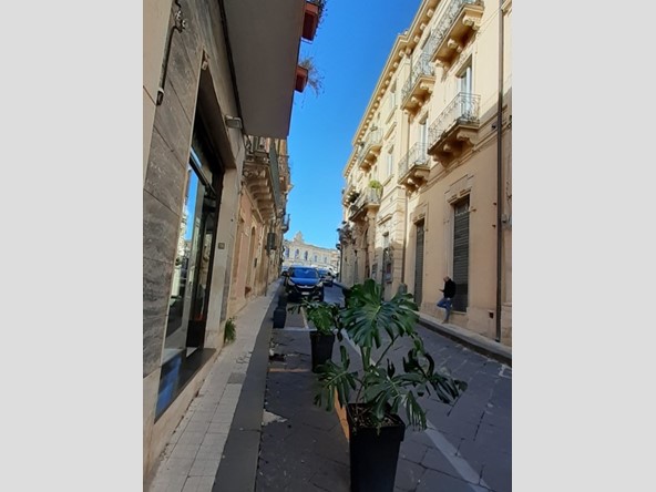 Casa Indipendente in Vendita a Palazzolo Acreide, 210'000€, 200 m²