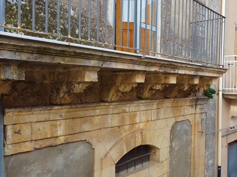 Casa Indipendente in Vendita a Palazzolo Acreide, 170'000€, 250 m²