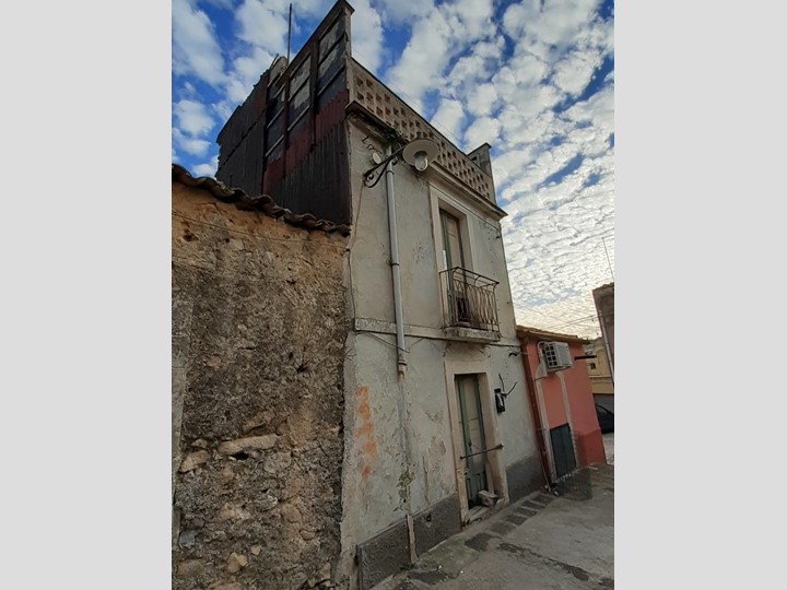 Casa Indipendente in Vendita a Palazzolo Acreide, 19'000€, 50 m²