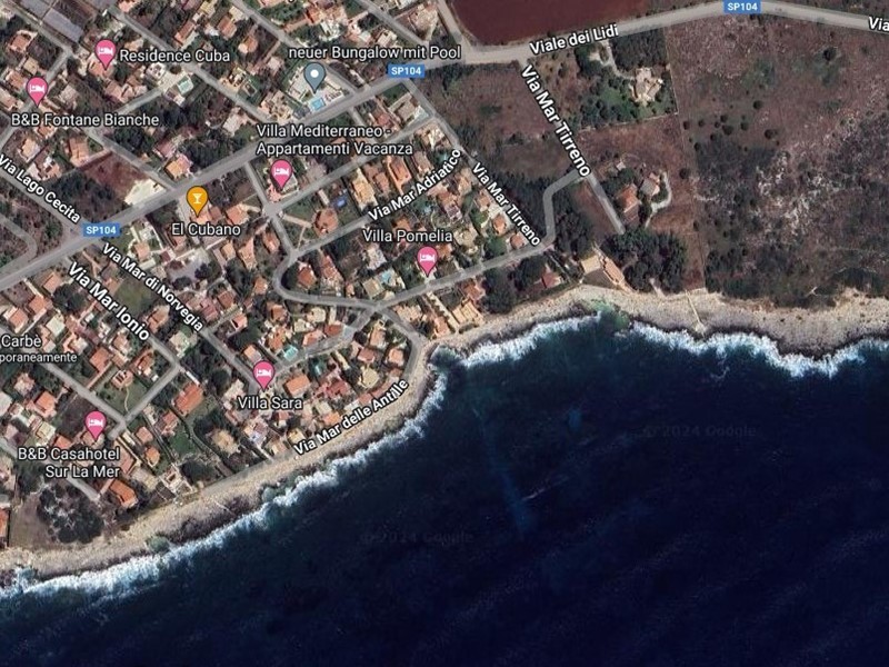 Terreno industriale in Vendita a Siracusa, zona Ognina-Fontane Bianche, 295'000€, 4500 m²