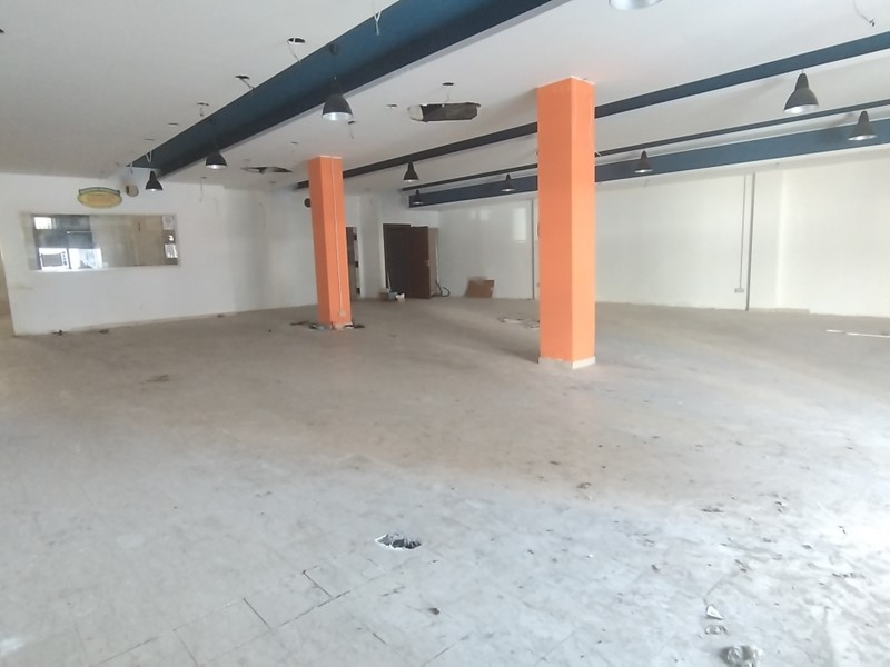 Immobile commerciale in Affitto a Siracusa, 2'900€, 300 m²