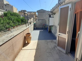 Casa Indipendente in Vendita a Palazzolo Acreide, 60'000€, 120 m², con Box