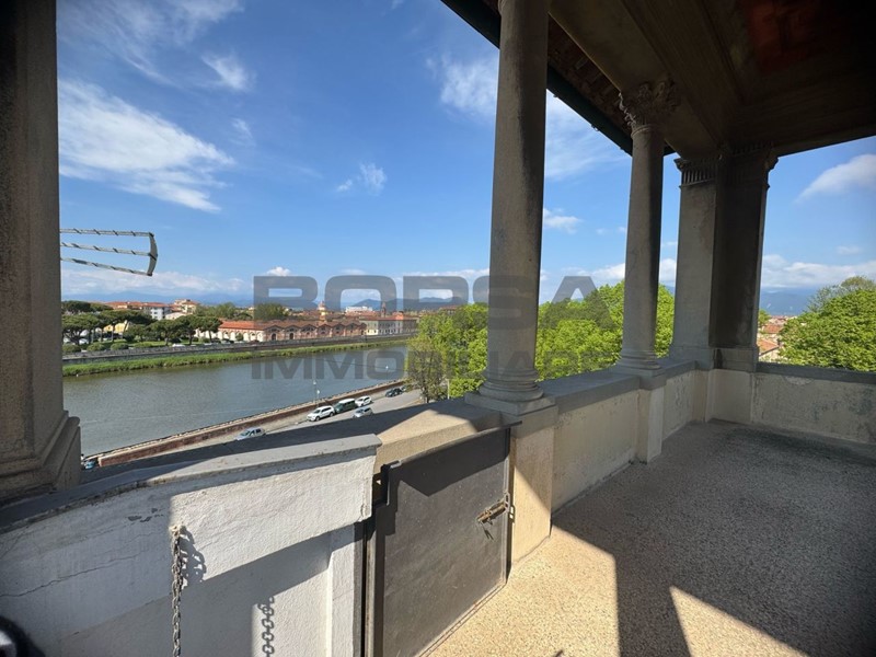 Casa Indipendente in Vendita a Pisa, 2'600'000€, 1300 m², con Box