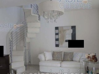 Casa Semi Indipendente in Vendita a Montescudo Monte Colombo, 140'250€, 207 m²