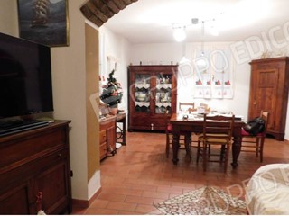 Casa Semi Indipendente in Vendita a Lugo, zona San Potito, 187'500€, 214 m²