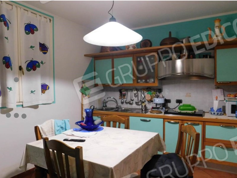 Casa Semi Indipendente in Vendita a Lugo, zona San Potito, 187'500€, 214 m²