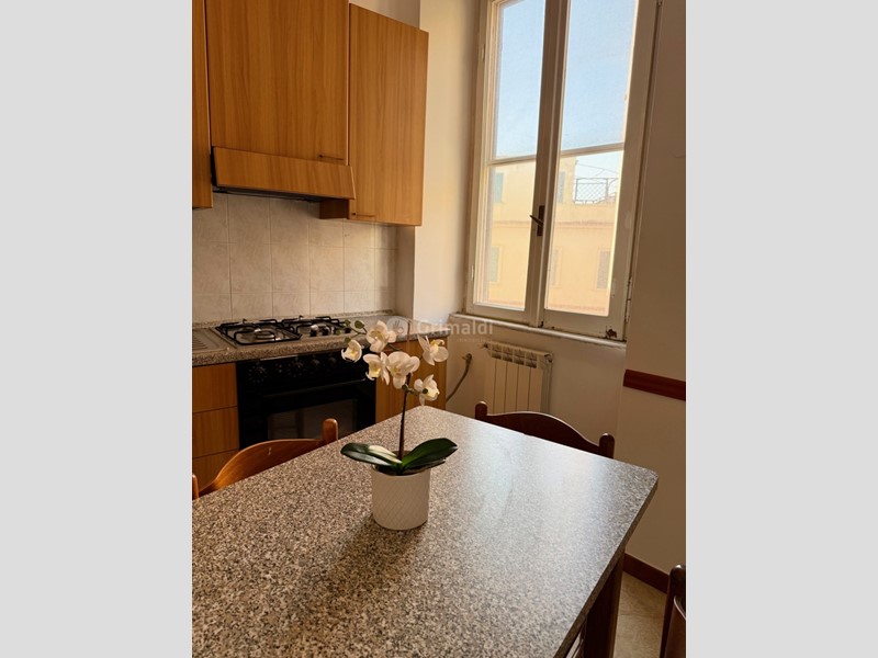 Trilocale in Vendita a Anzio, zona Centro, 190'000€, 85 m², arredato