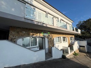 Trilocale in Vendita a Andora, zona Pinamare, 295'000€, 70 m², arredato, con Box