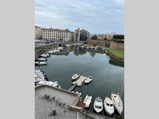 Monolocale in Vendita a Livorno, 105'000€, 60 m², arredato