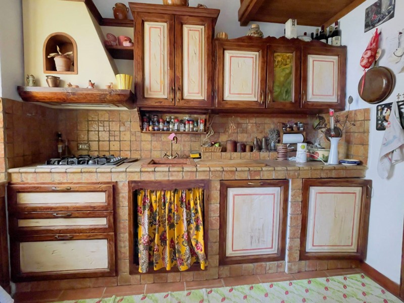 Monolocale in Vendita a Livorno, 105'000€, 60 m², arredato