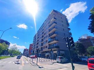 Bilocale in Vendita a Torino, 85'000€, 57 m², arredato