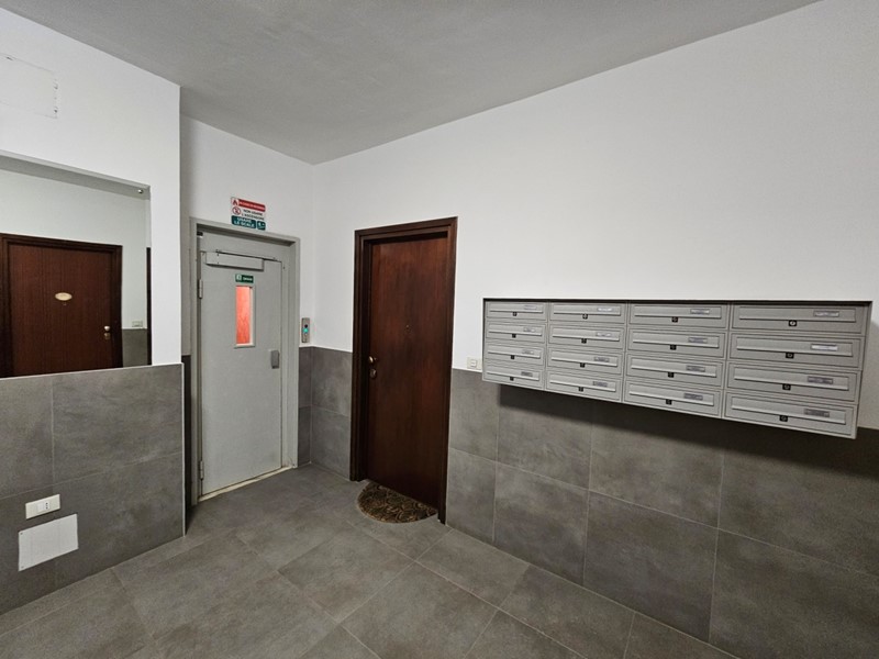 Quadrilocale in Vendita a Venaria Reale, 85'000€, 104 m²
