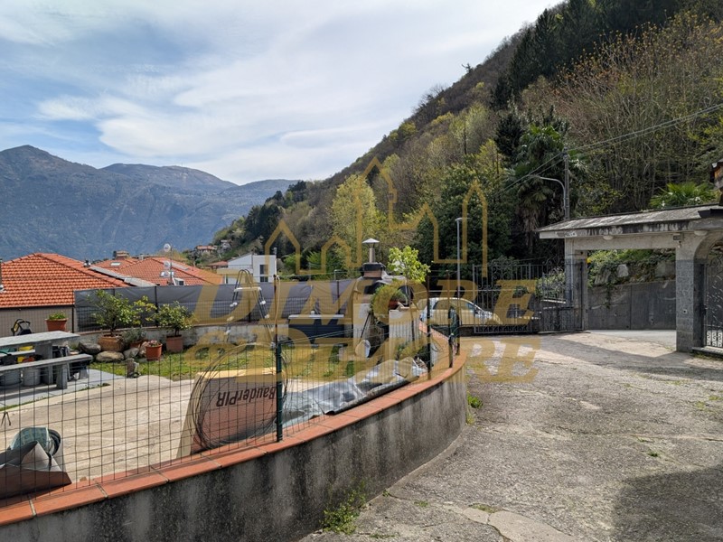 Appartamento in Vendita a Cannobio, 550'000€, 200 m², con Box