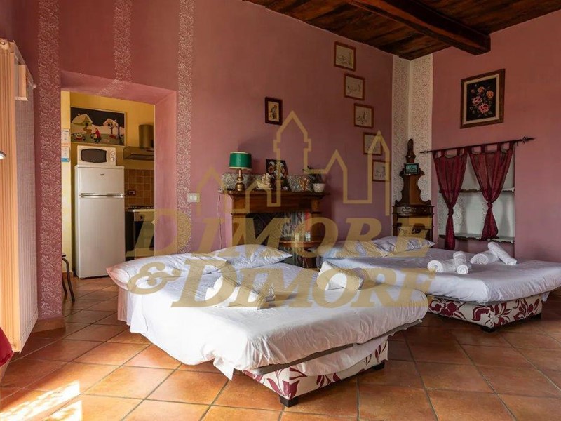 Bilocale in Vendita a Colazza, 128'000€, 104 m², arredato