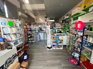 Attività commerciale in Vendita a Budrio, 70'000€, 30 m²