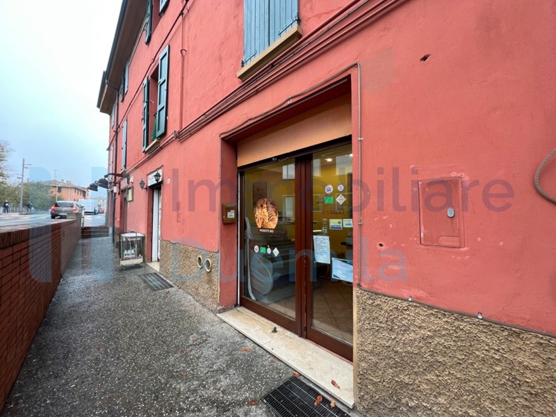 Immobile commerciale in Vendita a Zola Predosa, 140'000€, 101 m²