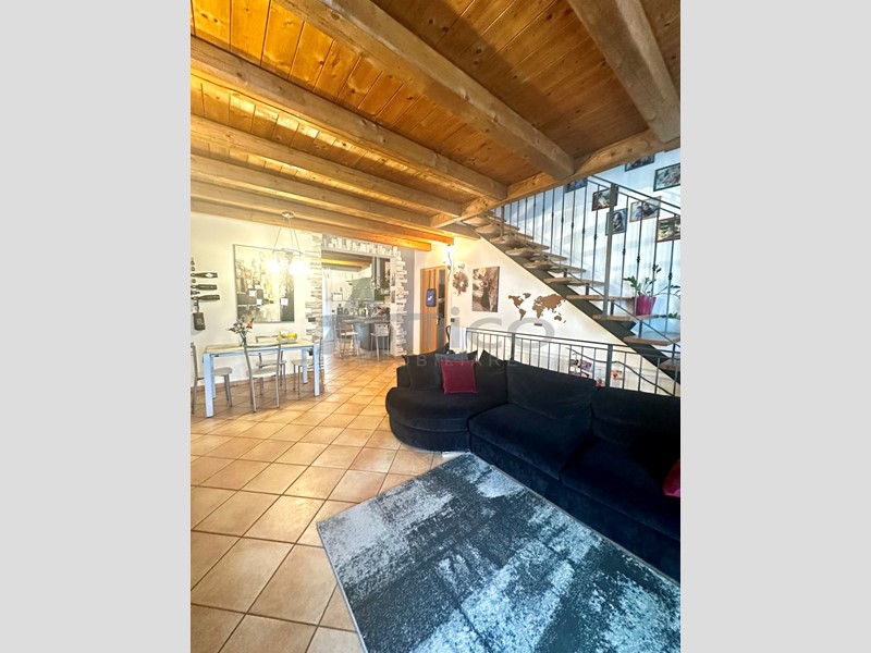 Casa Semi Indipendente in Vendita a Rovigo, zona San Pio XÂ°, 299'000€, 155 m², arredato, con Box