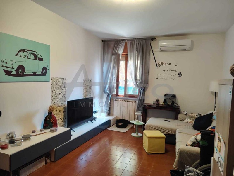 Quadrilocale in Vendita a Ceregnano, 59'000€, 95 m², con Box