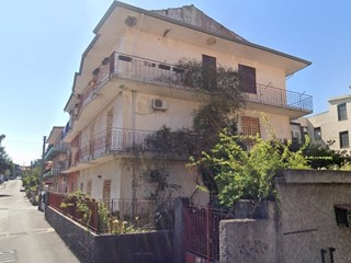 Casa Indipendente in Vendita a Mascalucia, 180'000€, 280 m²
