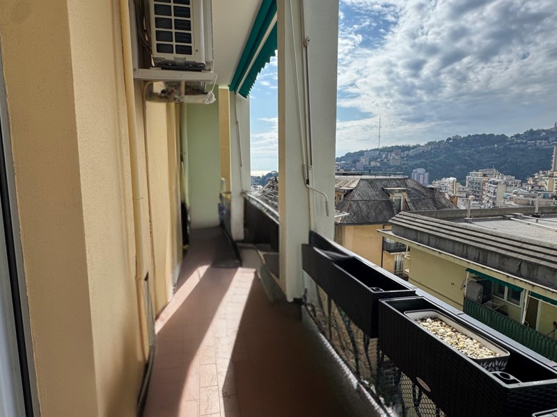 Appartamento in Vendita a Genova, zona Oregina, 85'000€, 68 m², arredato