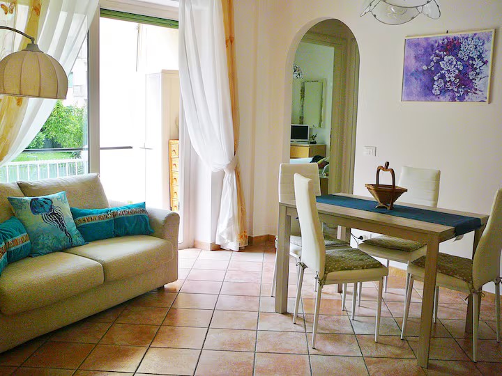 Appartamento in Vendita a Rapallo, zona Costaguta, 154'000€, 60 m²