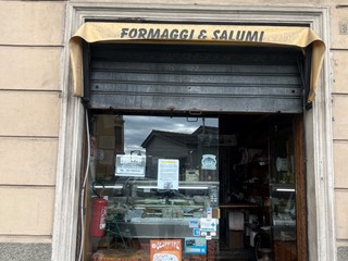 Immobile commerciale in Vendita a Genova, zona San Teodoro, 40'000€, 50 m²