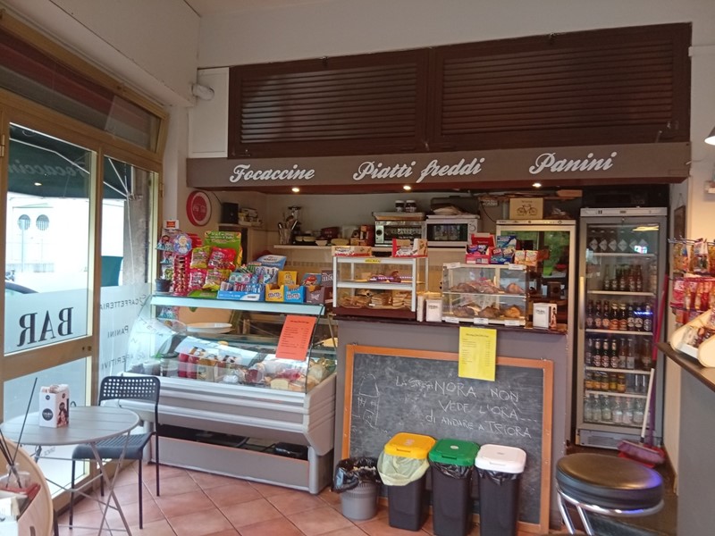 Attività commerciale in Vendita a Busalla, zona Sarissola, 29'000€, 60 m², arredato