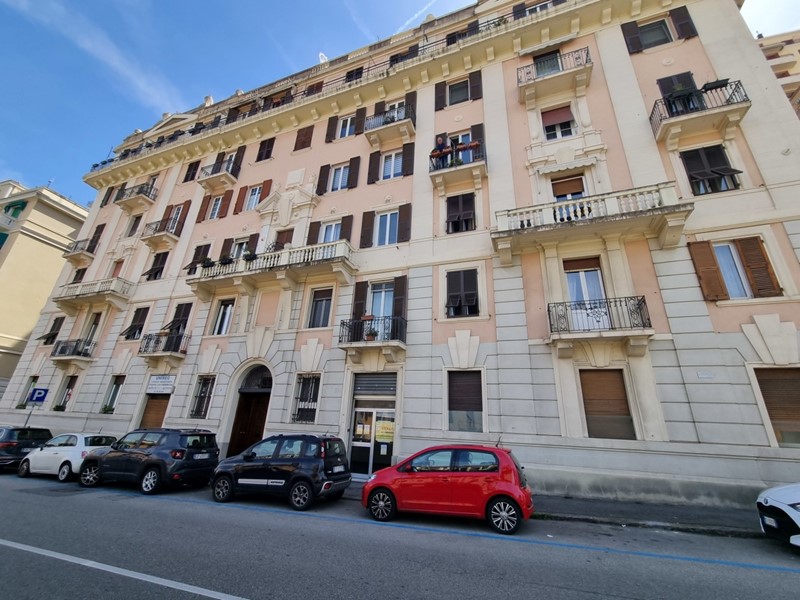 Immobile commerciale in Vendita a Genova, zona Albaro, 66'000€, 34 m²